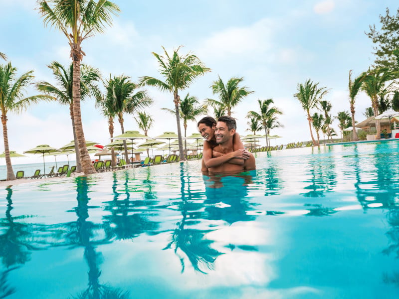 Perfect Day at Cococay de Royal Caribbean, Infinity Pool