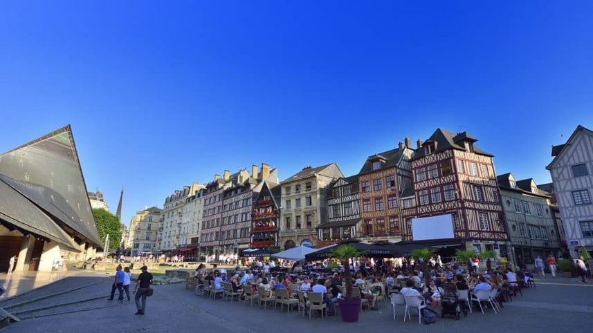 Feria en Ruan, capital de Normandía, en Francia