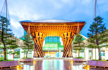 kanazawa-shutterstock-572633644